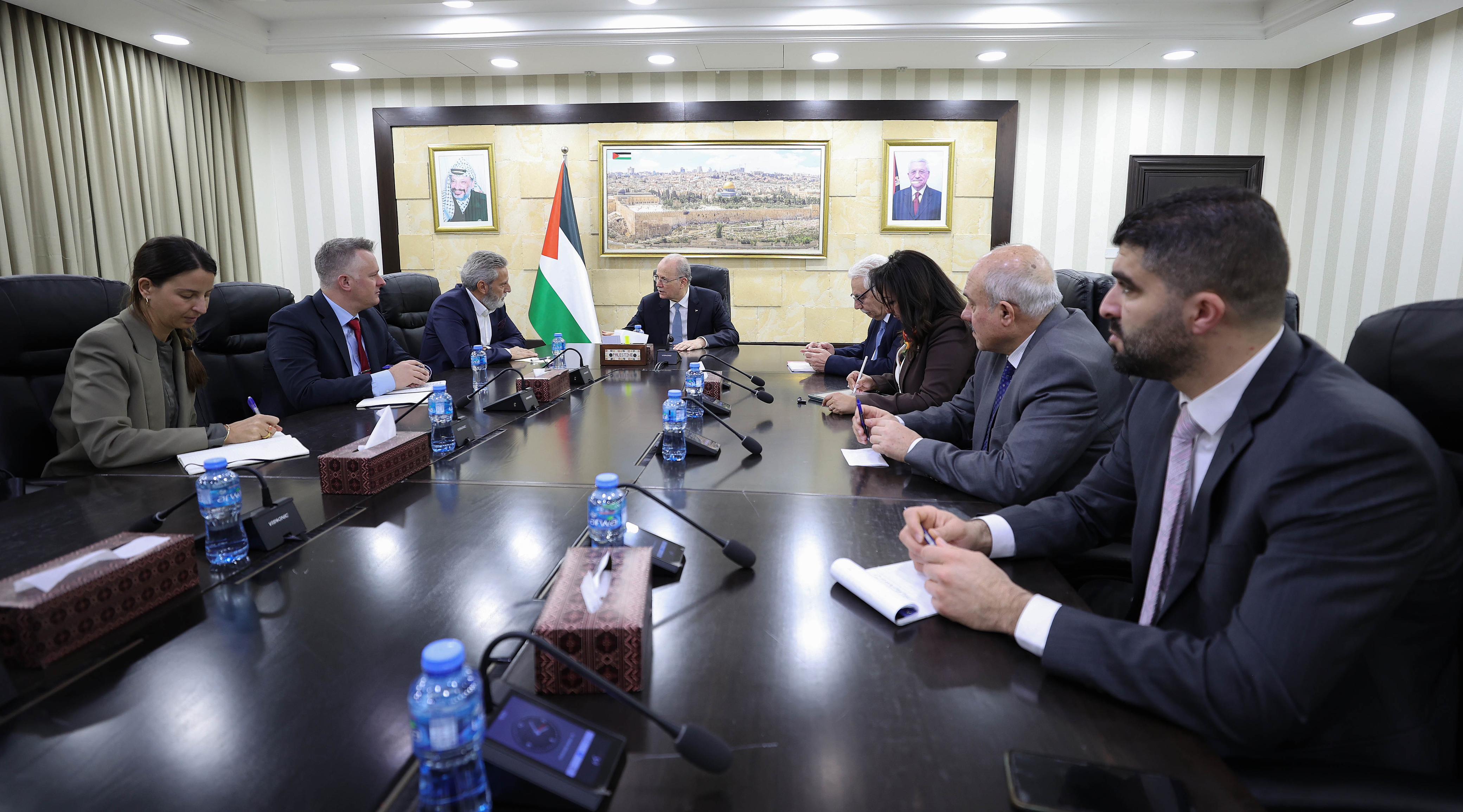 جانب من اللقاء